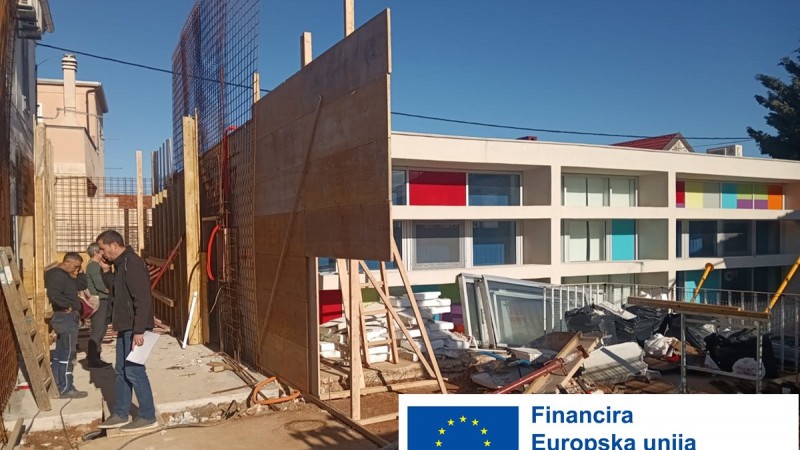 Nastavljaju se radovi na rekonstrukciji i dogradnji dječjeg vrtića „Srdelica“ Kali