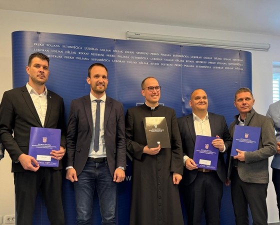 Dodijeljeni ugovori o financiranju iz Programa razvoja otoka u 2025. godini